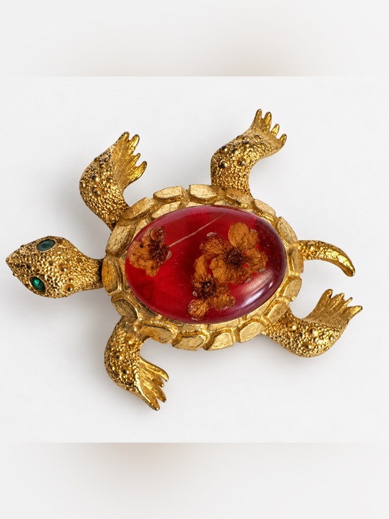 Jewelry - Vintage Gold Tone Sea Turtle Brooch Red Cabochon Green Rhinestone Eyes
